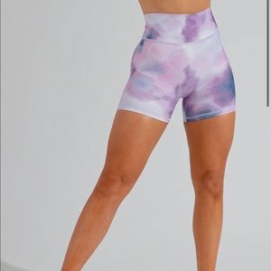 NWT Buff Bunny purple swirl legacy 4” shorts